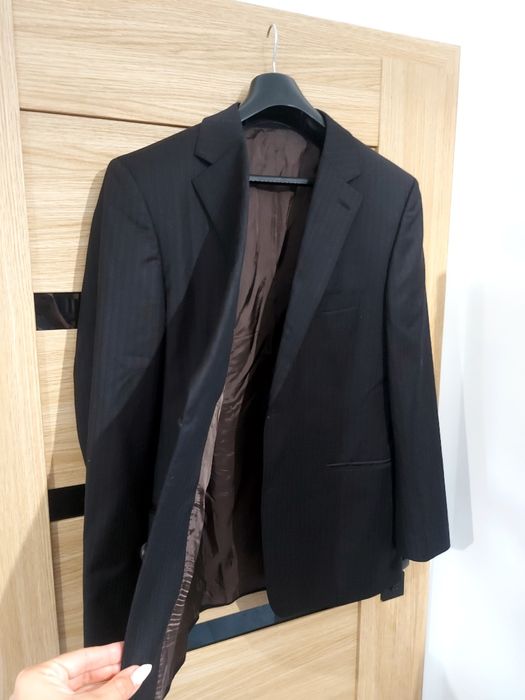 Oryginalny męski garnitur Hugo Boss roz 54 XL 100% virgin Woll czarny