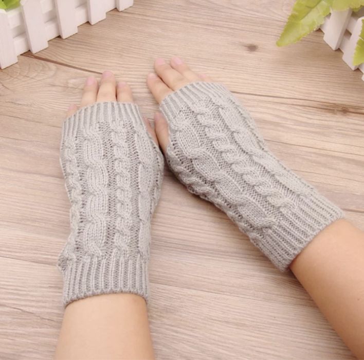 Митенки перчатки без пальцев вязаные