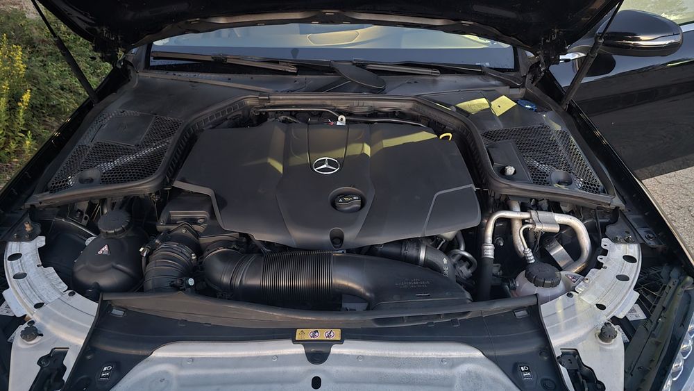 Mercedes-Benz C220