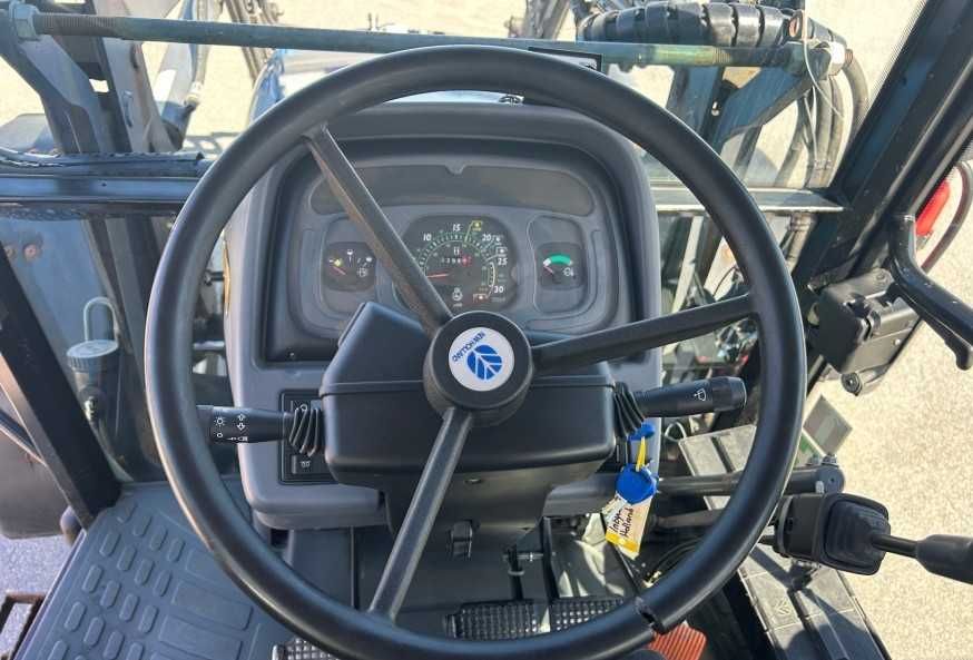 New Holland TL70, ładowacz+piaskarka, niski przebieg, 100% mechaniczny