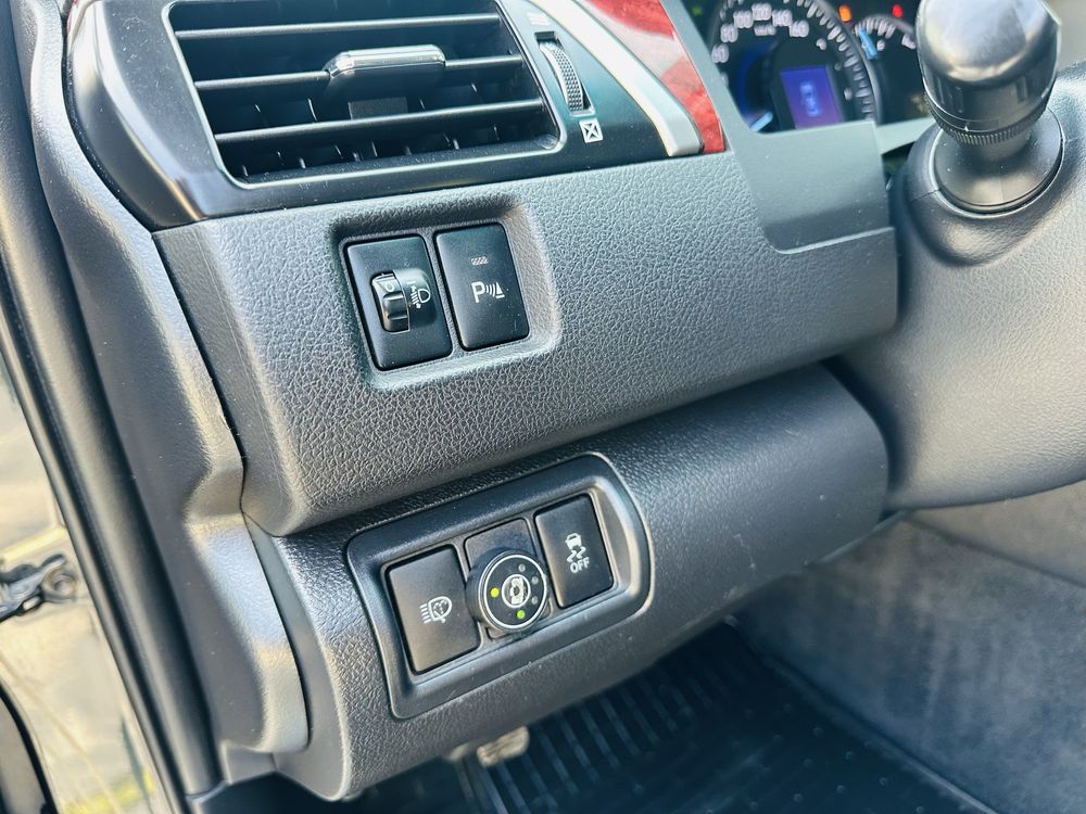 Toyota Camry идеал Не крашена