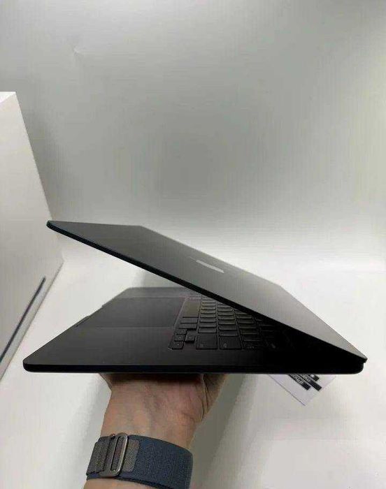 MacBook Air 15 m2 8/256Gb