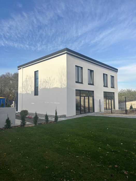 Дуплекс с ПОДВАЛОМ 60 кв м,  участок 4 сотки