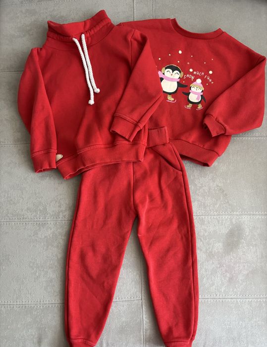 Костюм та новорічний світшот