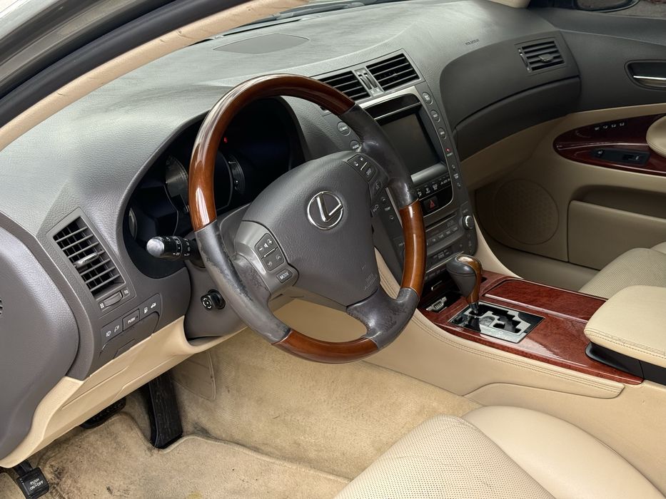 Продам Lexus gs 450h