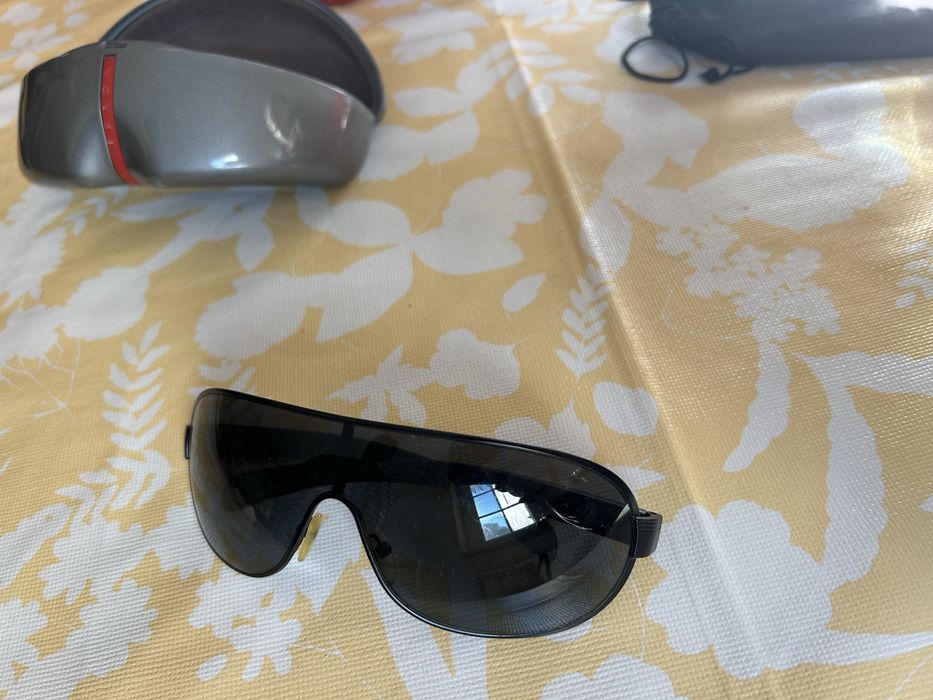 óculos de sol de homem PRADA