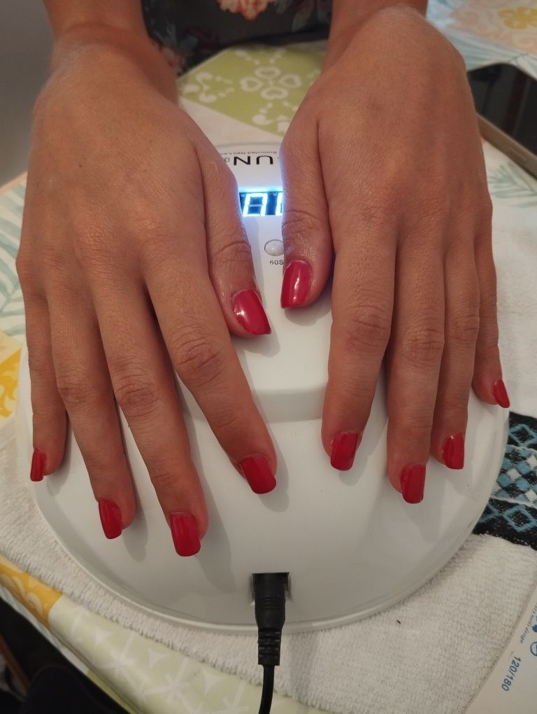 Manicure e pedicure ao domicílio