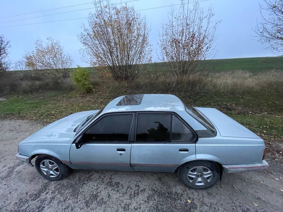 Opel ascona 1.8 газ/бенз