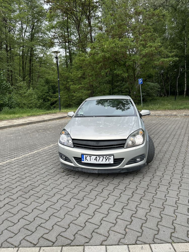 Opel Astra H GTC
