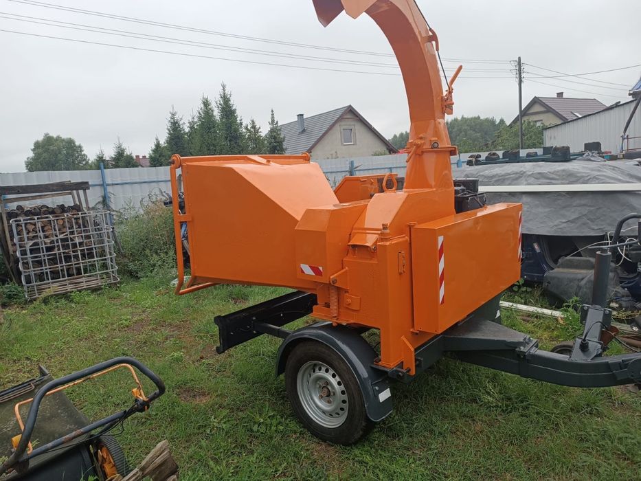 Rębak rozdrabniacz wynajem profesjonalny sprzęt diesla