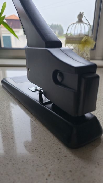 Agrafador grosso resistente