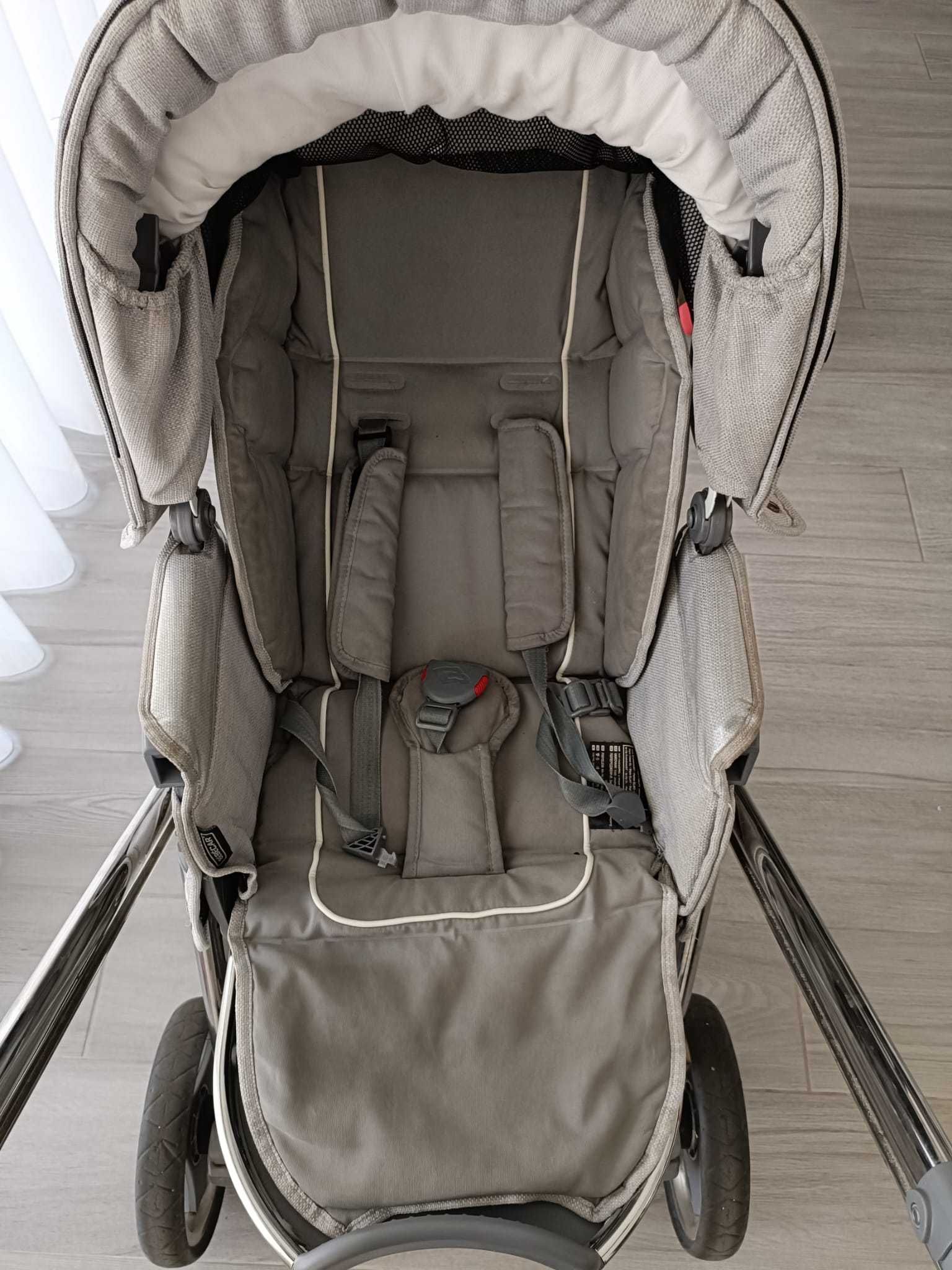 Carrinho Bebecar, ovo e base isofix Hip Hop evolution magic