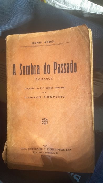 Lote de livros antigos e coleções diversas – Anos 1930 a 1980

Vendo c
