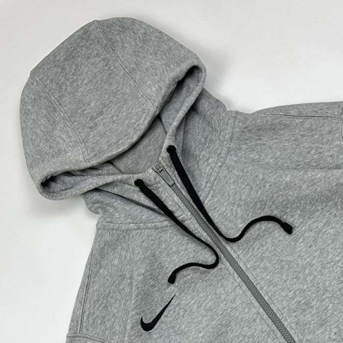 Спортивна куртка від Nike