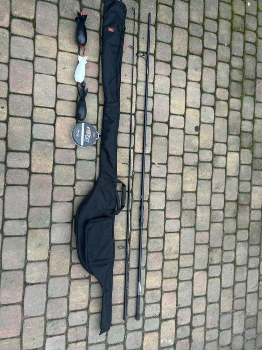 Zestaw wedka + akcerosia spoomb