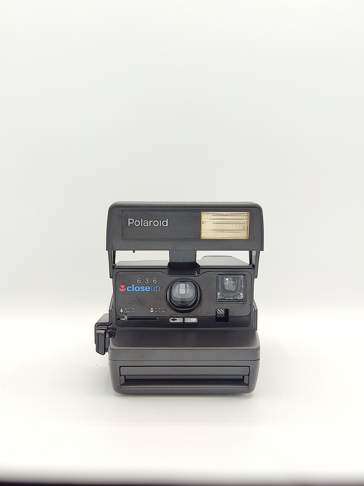 Polaroid 636 Close Up c/ caixa