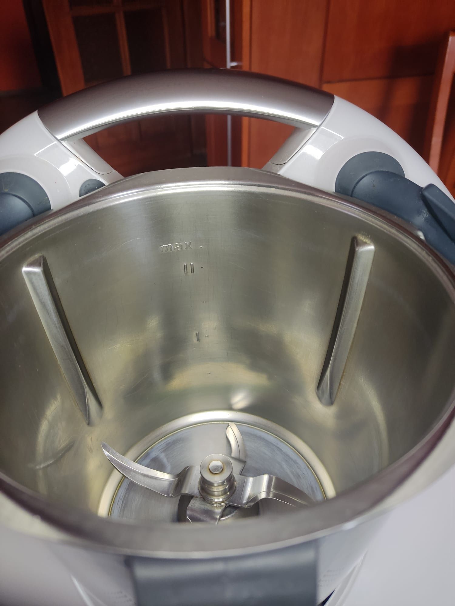 Sprzedam THERMOMIX 5