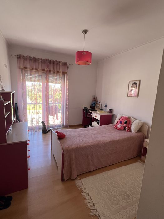 Mobiliario de quarto de solteiro para menina