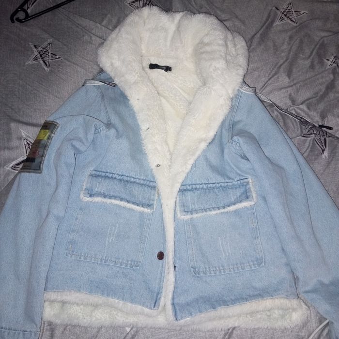 Куртка джинсова жіноча