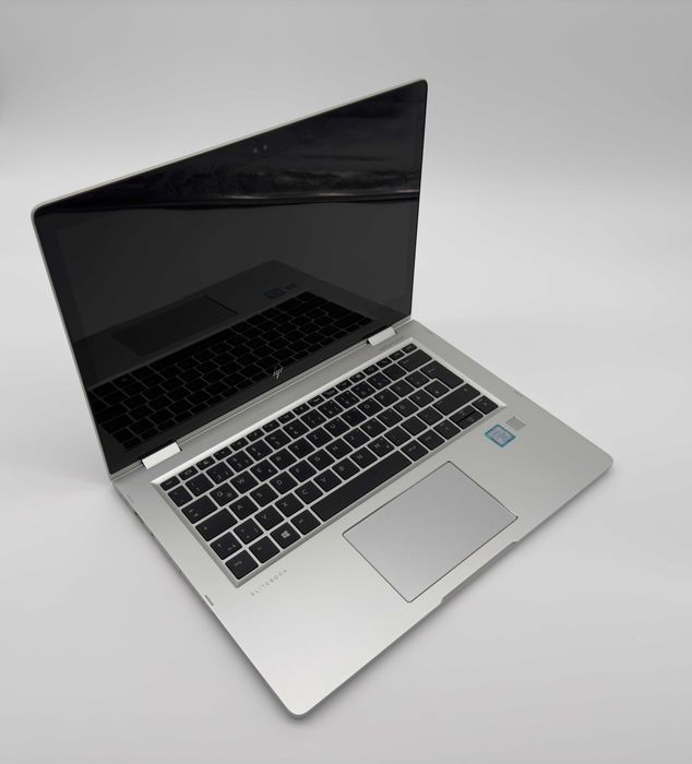 HP X360 G2 | i5-7200 | 16GB | 512GB SSD | Touch | 1 ANO GARANTIA