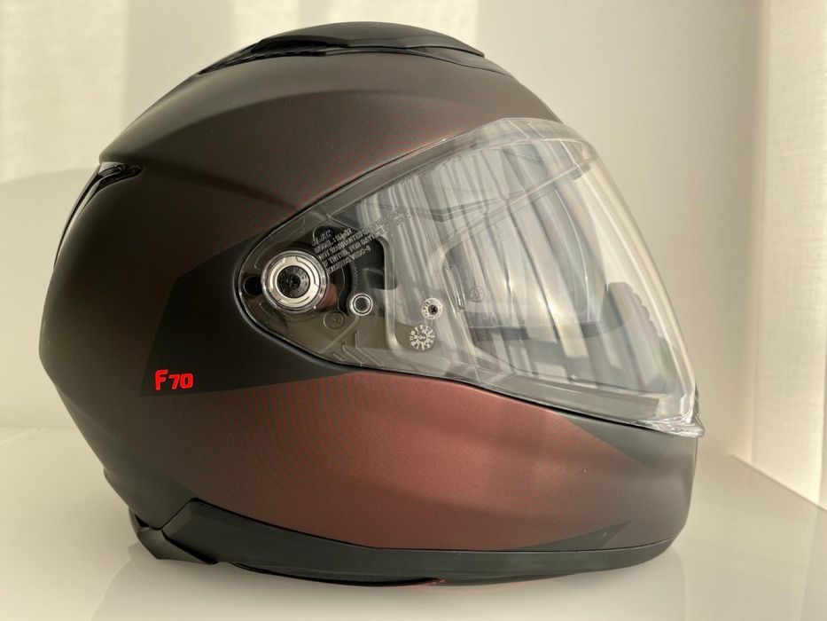 Capacete HJC F70 Preto/bordeaux Mate