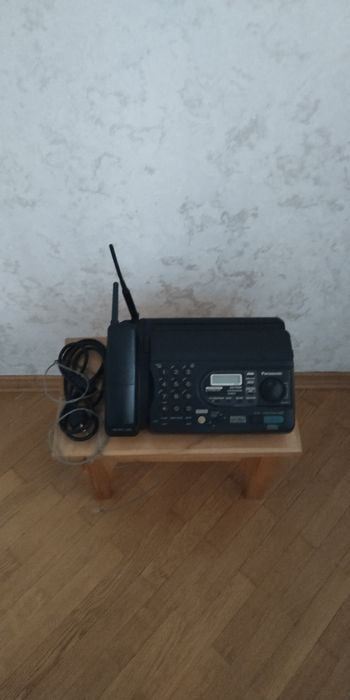 Факс Panasonic с радиотрубкой в комплекте