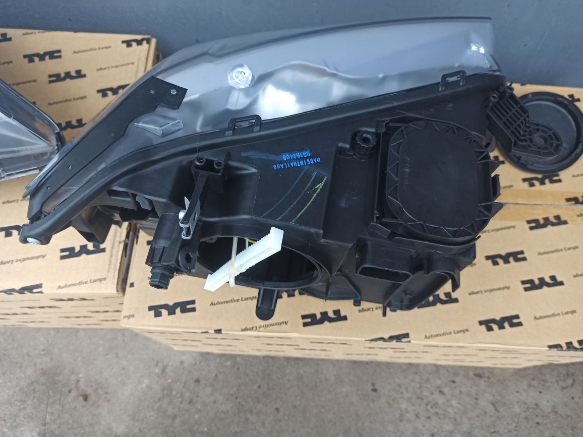Фари BMW X3 F25 2010-14