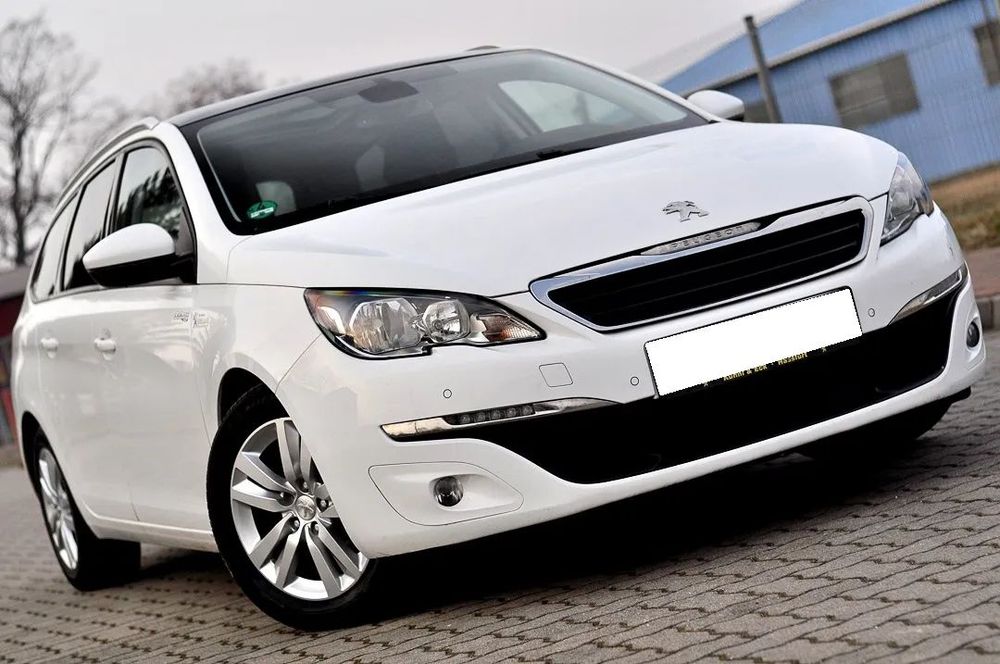 Peugeot 308 Z widokiem na niebo__Panorama__ Led* Navi* Parktronik*