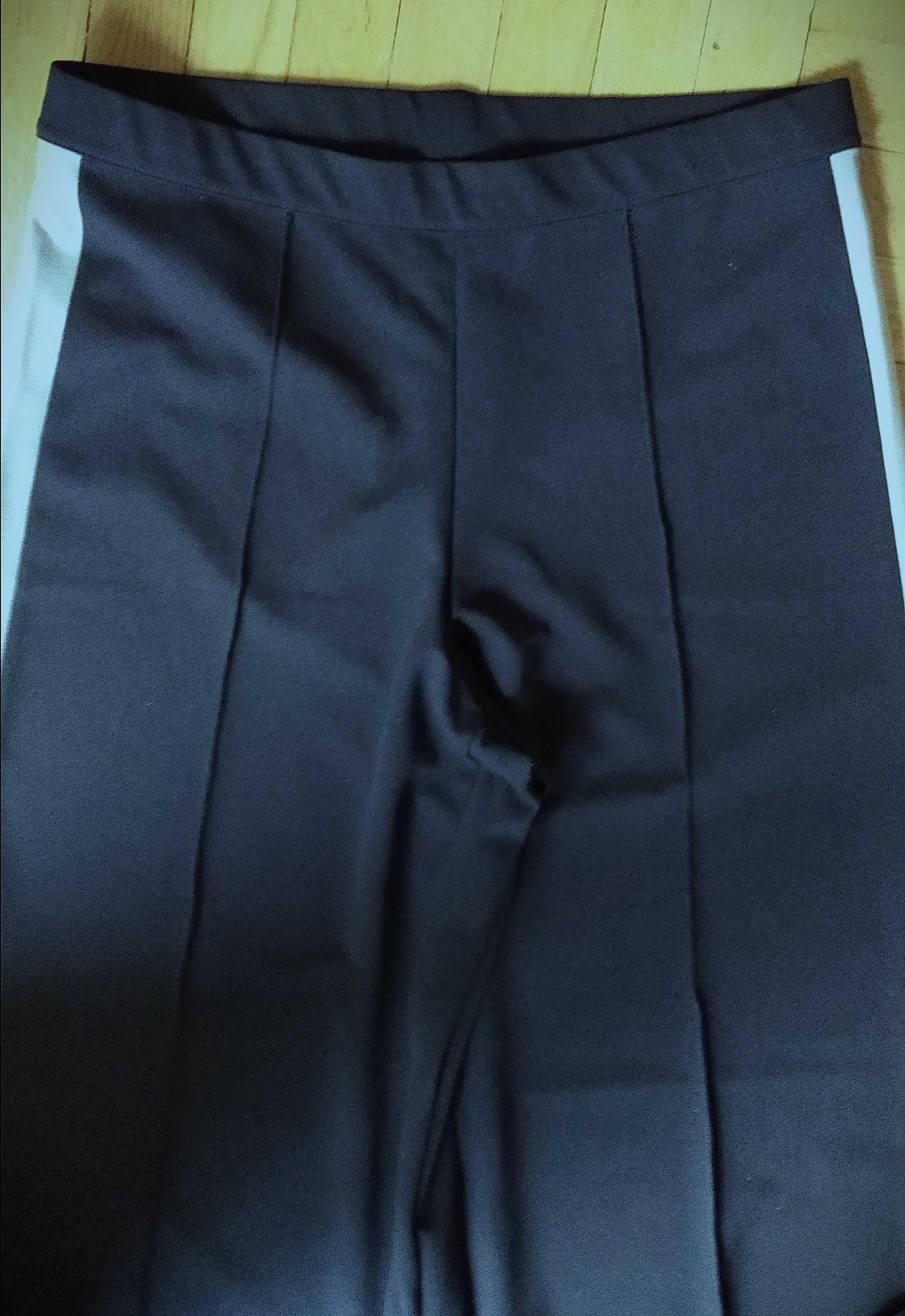 H&M - czarne, szerokie spodnie z lampasem - M/L