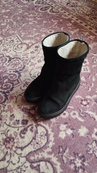 Зимові жіночі черевики,ботінки натуральна замша.
