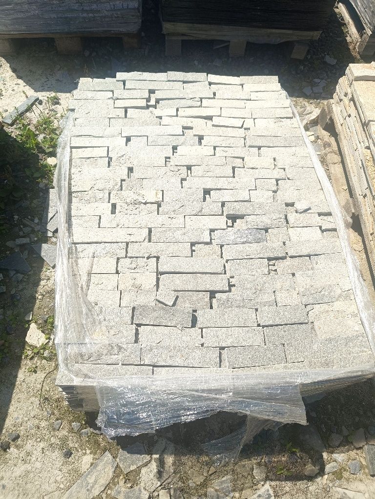 Piaskowiec gnejs kwarcyt