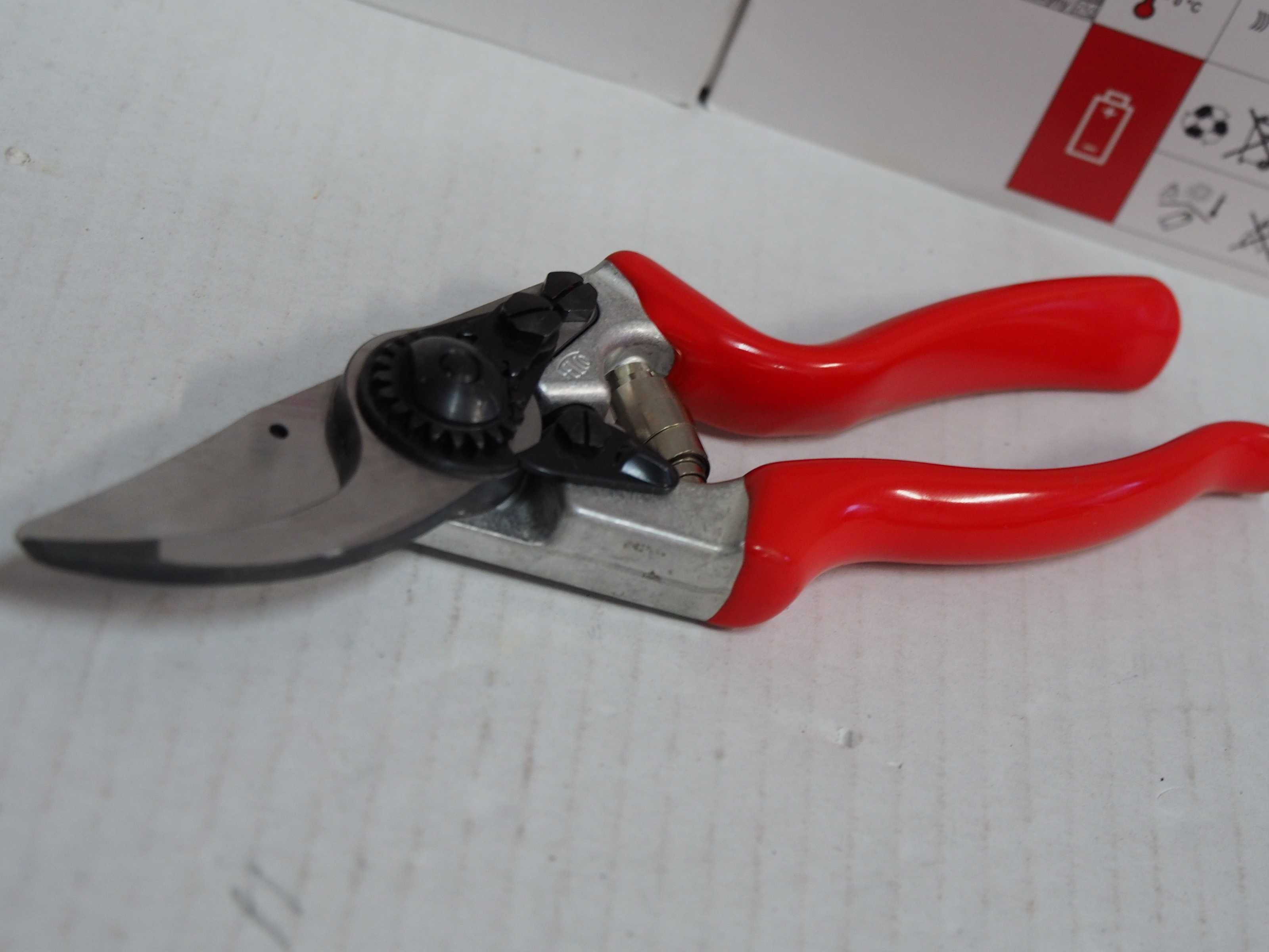 Szwajcarski sekator FELCO 8 super wygodny -Wymienne ostrza 9,2,4,6