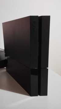 PlayStation 4 500 GB + comando + 3 jogos