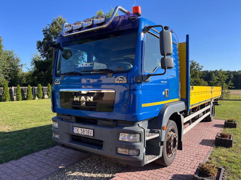 MAN TGM 15.290 SKRZYNIA 8 m, pomoc drogowa, koła 22,5 cala.