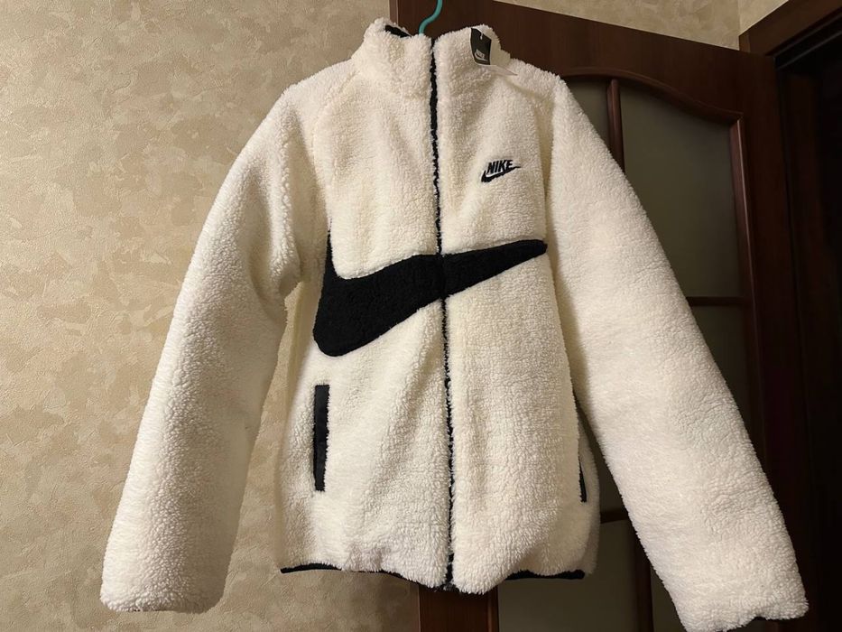 Двухстороння зимняя куртка Nike