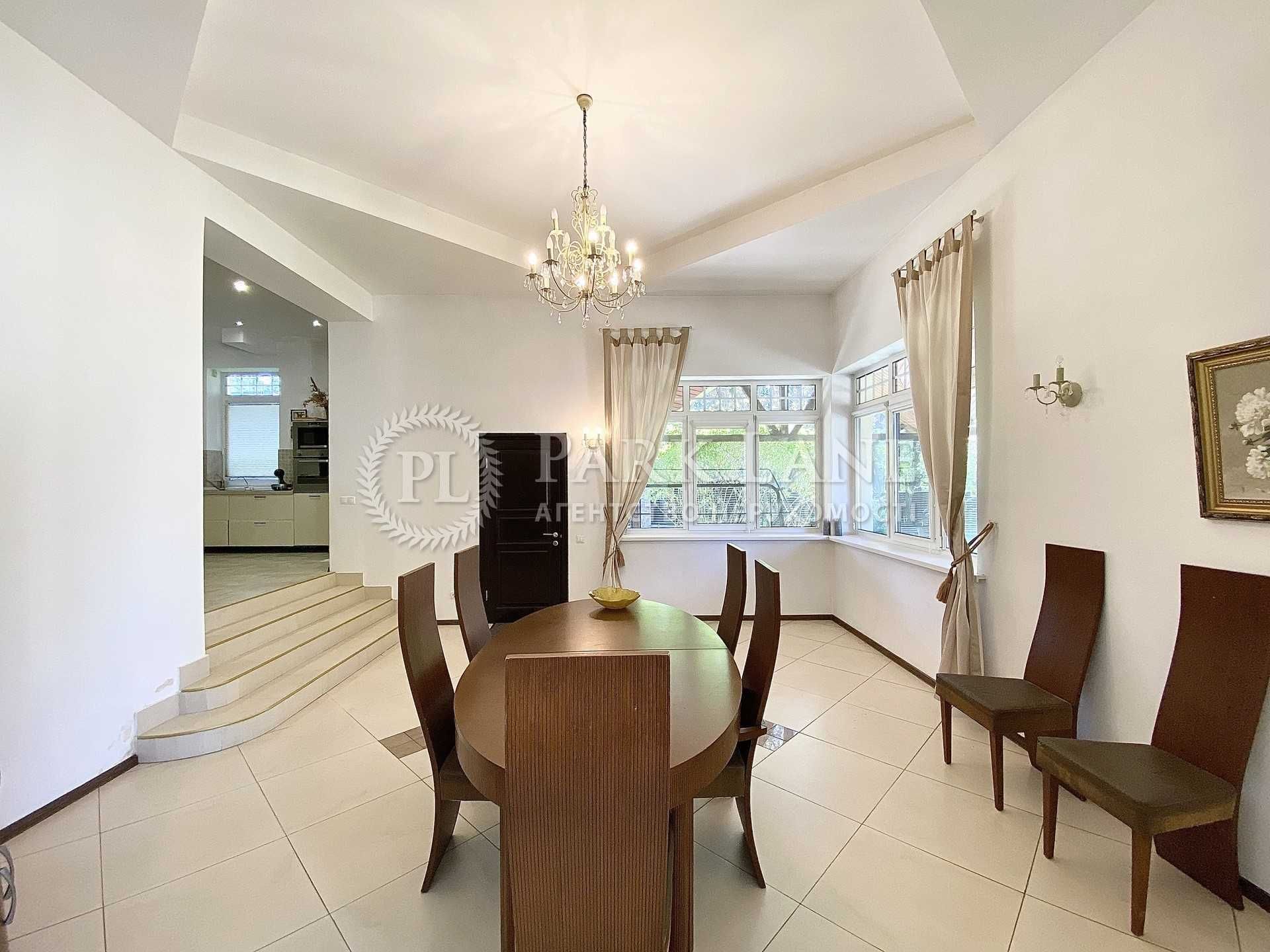 Дом с бассейном возле леса. 400 м.кв. Кременище. Лесники.