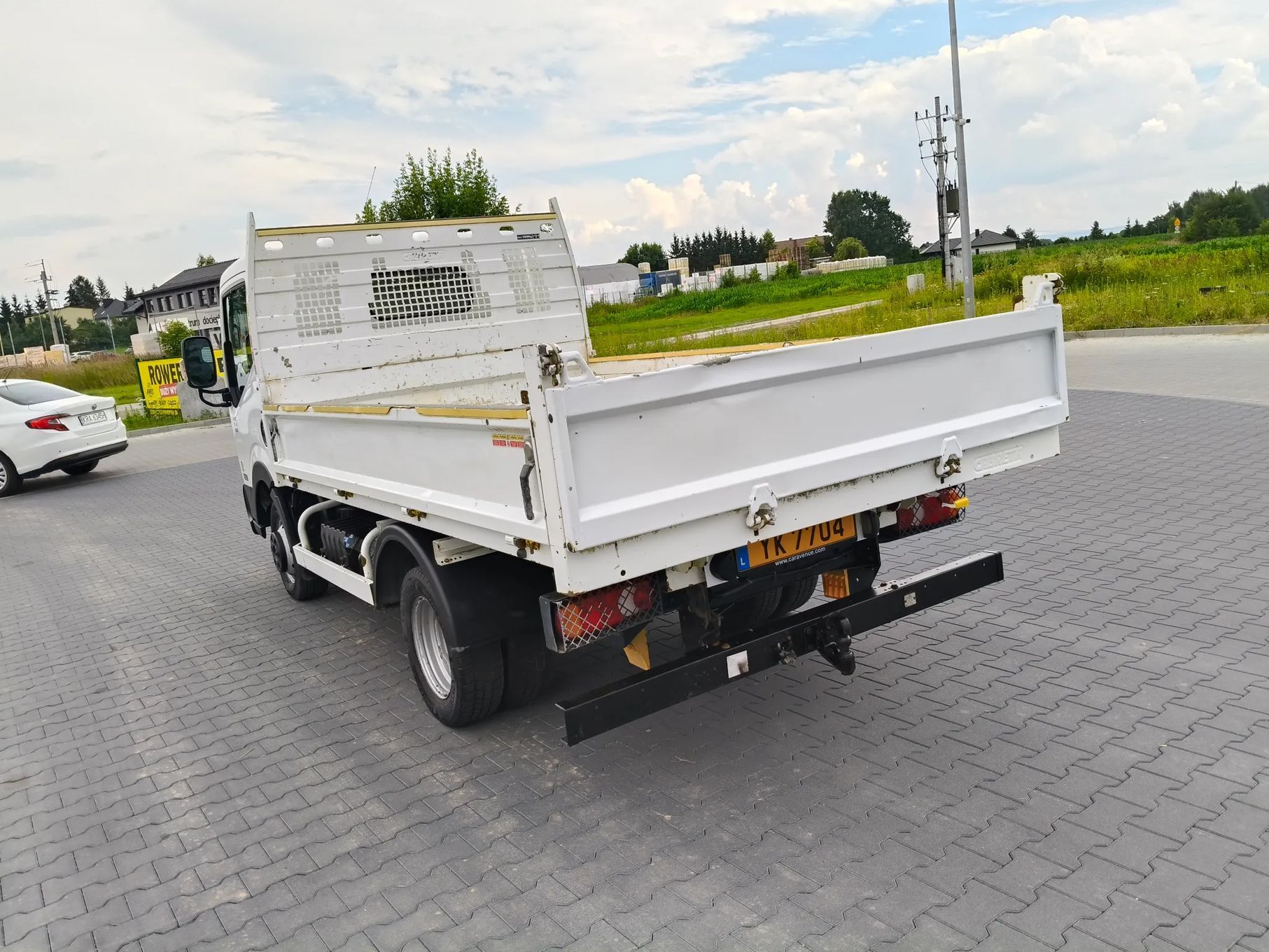 Nissan NT 400  CABSTAR  Nissan cabstar nt 400  wywrotka