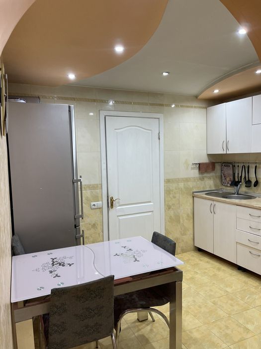 Сдам 2х ком квартиру Самый центр