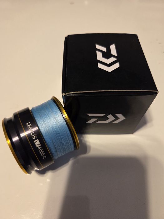 Szpula Daiwa Legalis 4000 + Plecionka