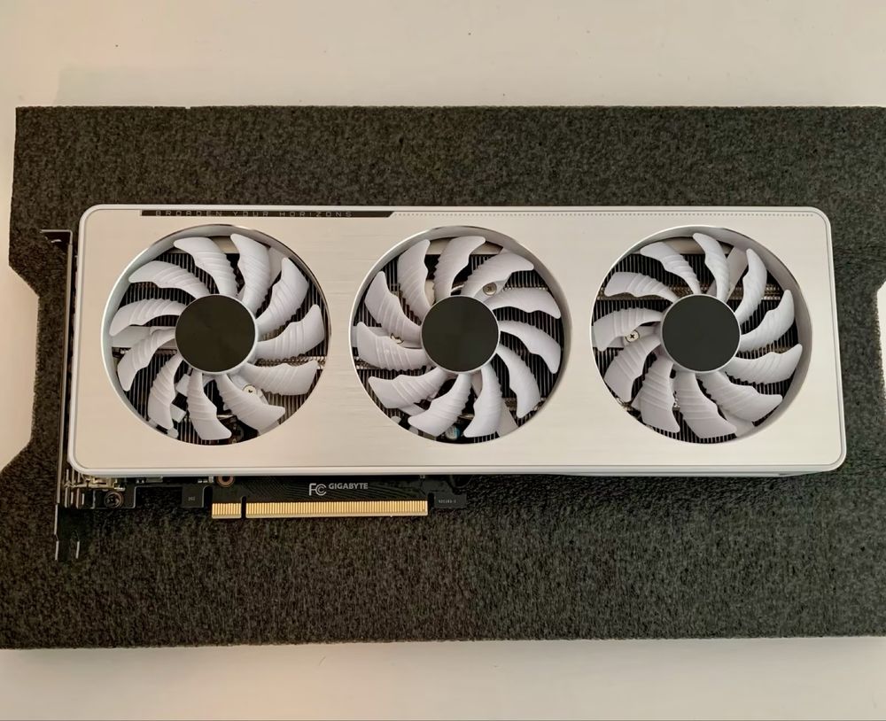 Відеокарта Gigabyte RTX 3060 Ti белая