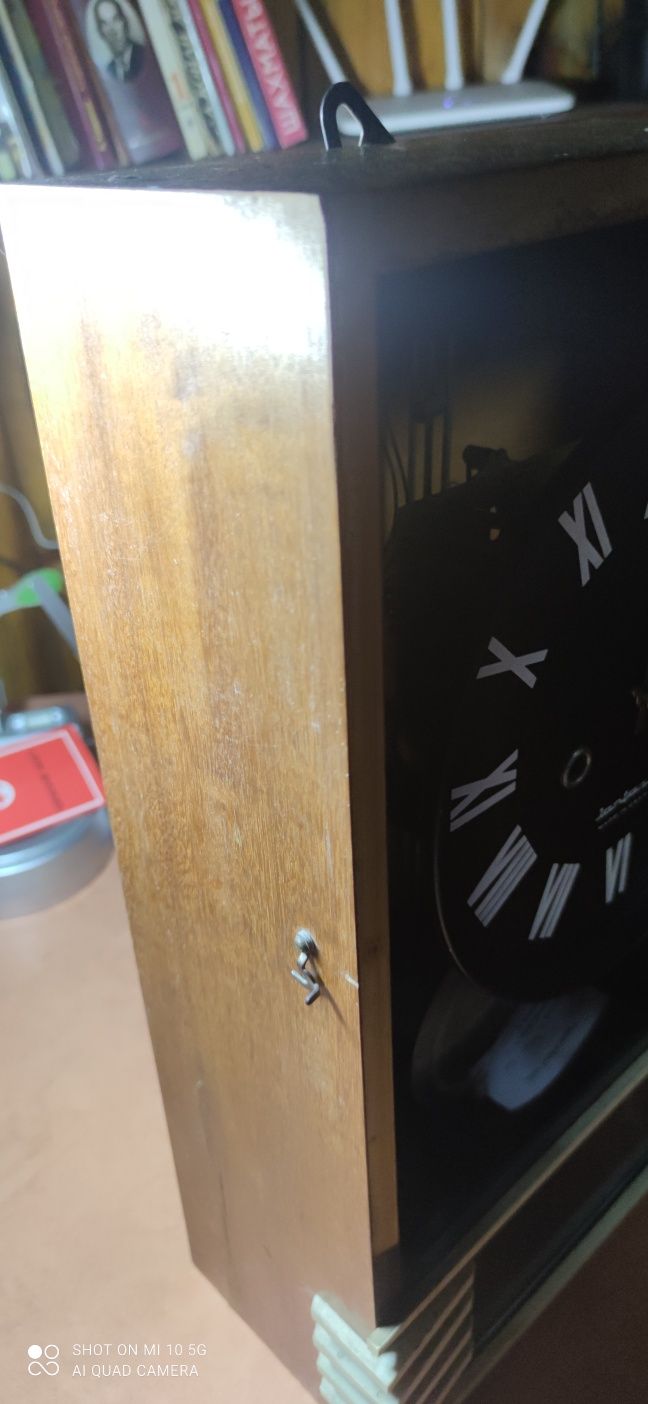 Часы настенные "Янтарь",с боем, времён СССР
