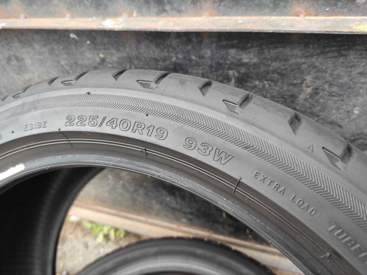 Bridgestone Potenza S001 225/40r19 20год, 6мм, ЛЕТО Привез из Германии