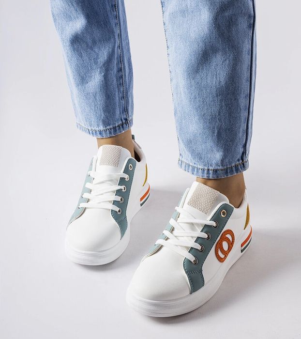 Białe sneakersy z kolorowymi wstawkami Passaic
