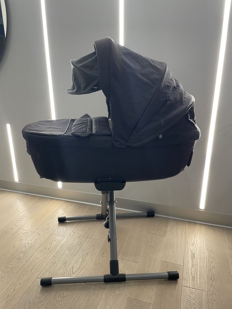 Коляска Inglesina Aptica 4 в 1