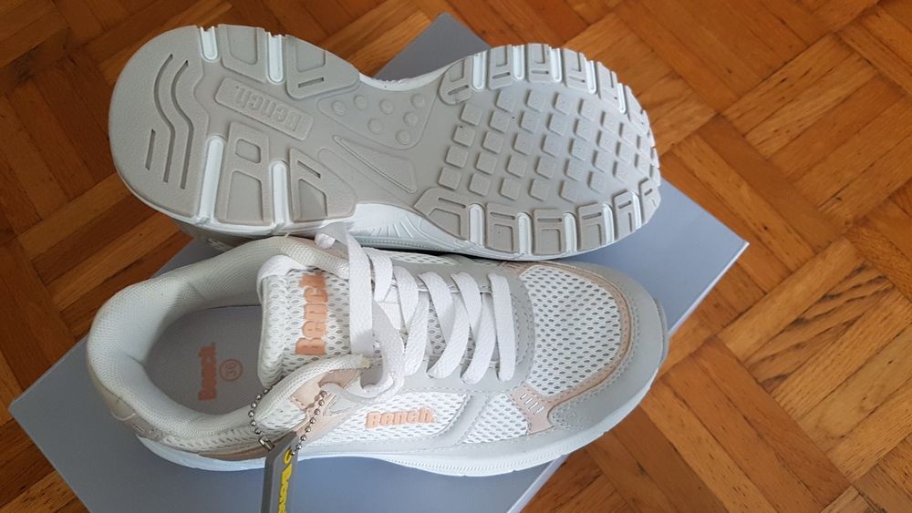 Кроссовки Bench 36р,оригинал.