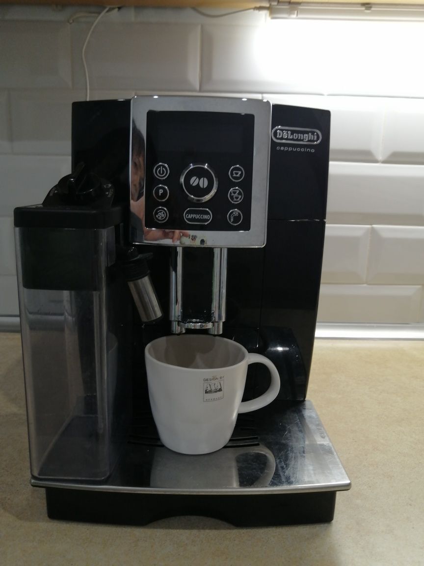 Кофемашина Delonghi ecam 23.460B ex:4