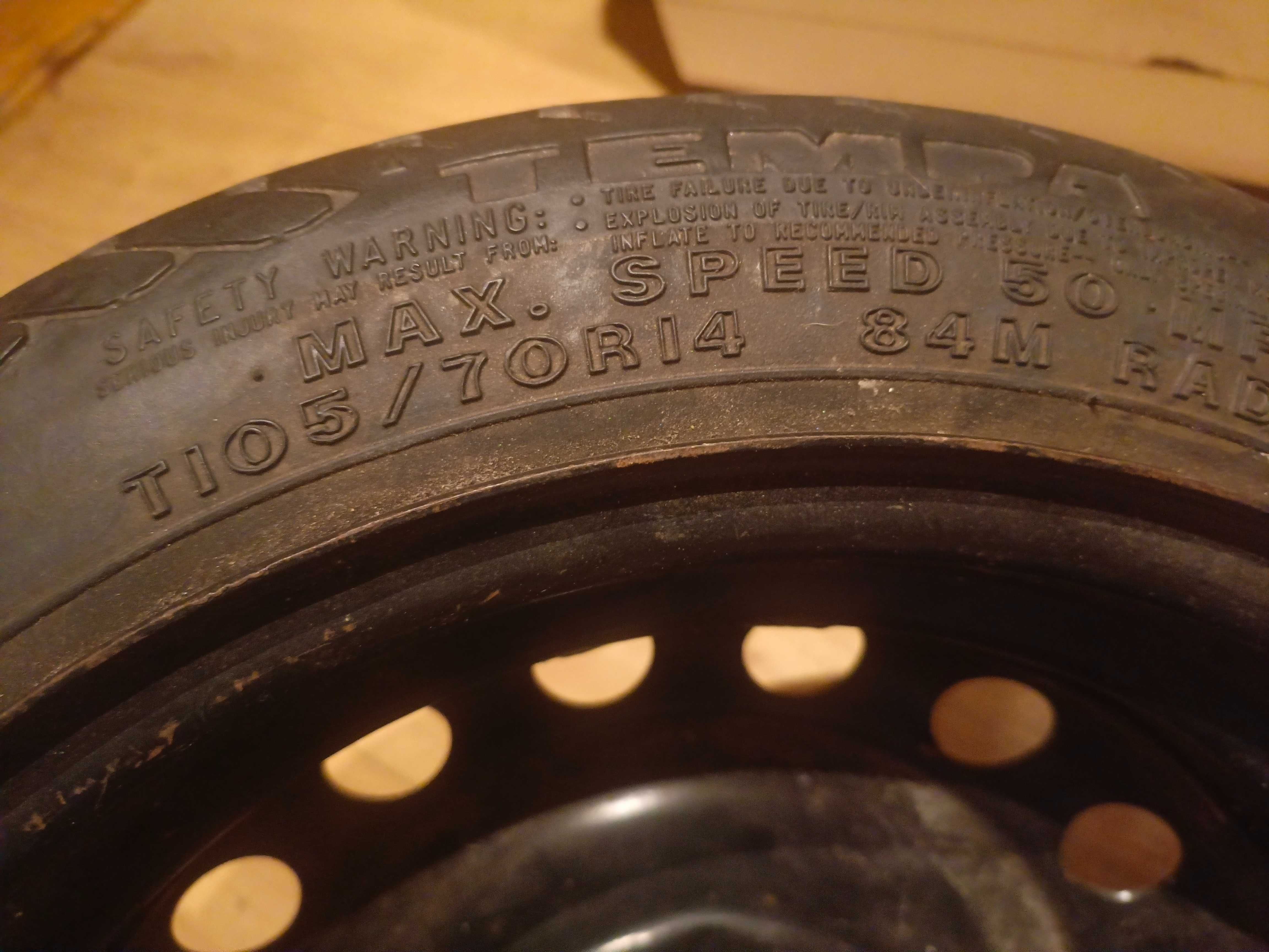 Sprzedam koło zapasowe i lewarek do auta Nissan Micra K12