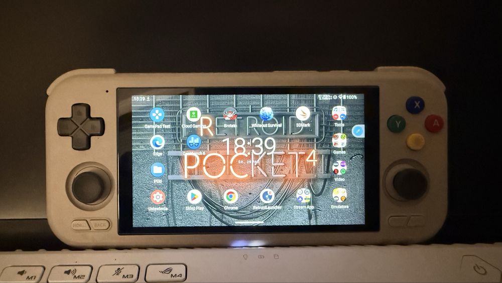 Konsola Retroid Pocket 4 Pro 8GB RAM 128GB - Igła - BLACK WEEK