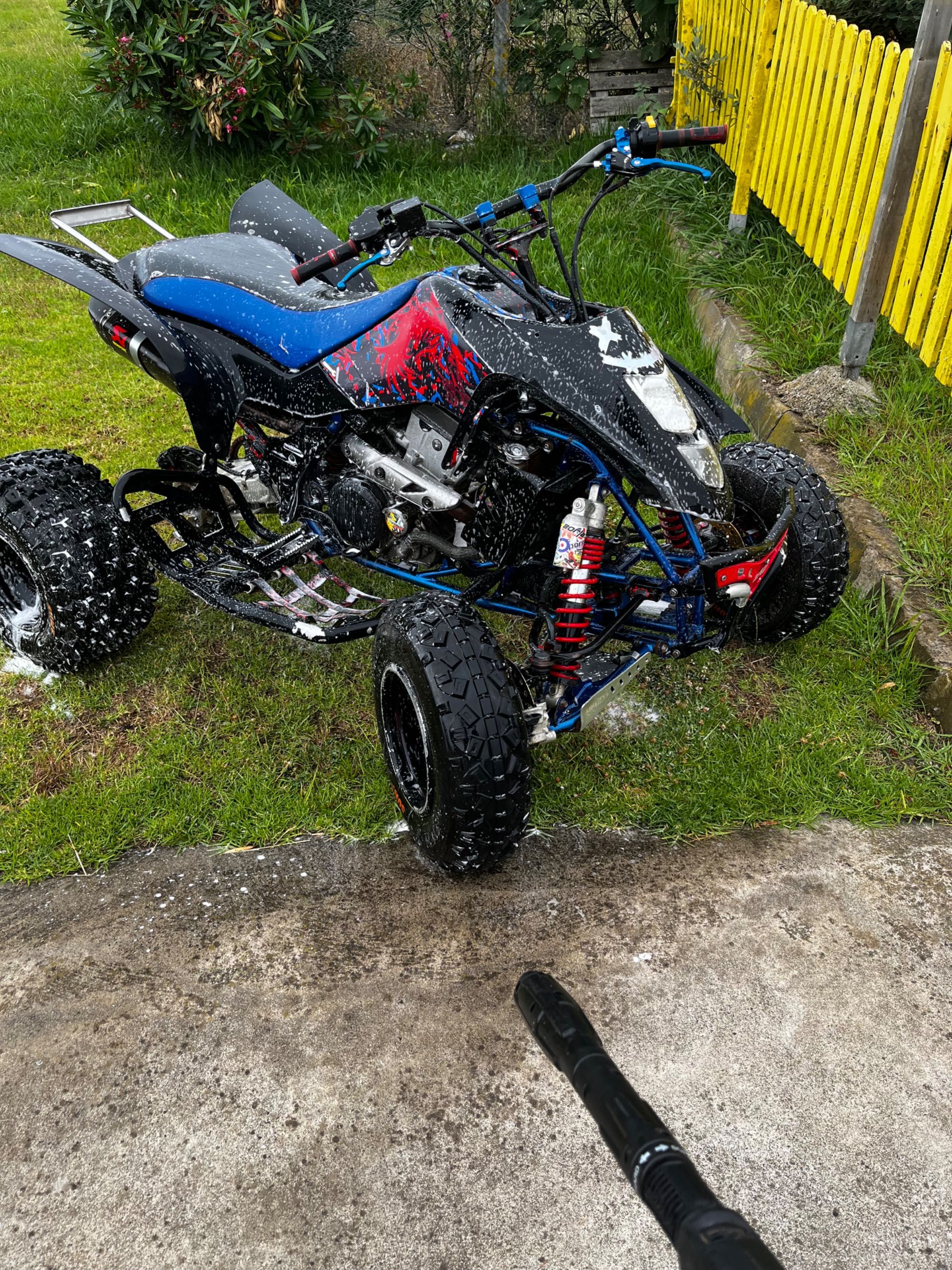 Moto 4 Ltz 400 sem matrícula