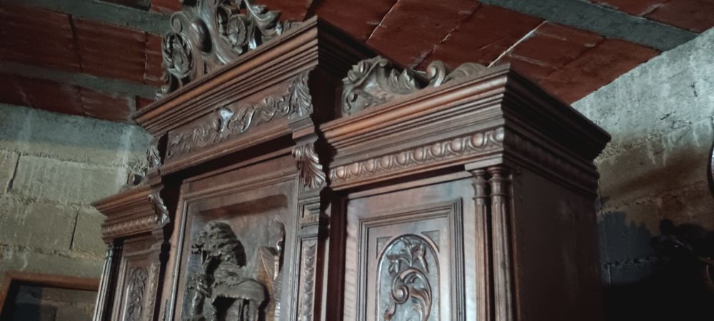 Mobilia usada de sala antiga